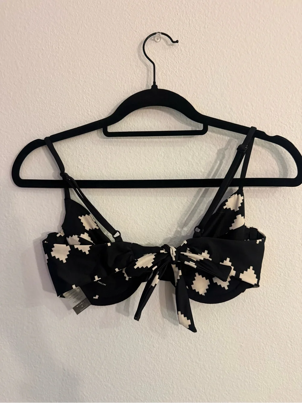 Darlin’ southwestern print Black & Cream Geometric Tie-Front Bikini Top